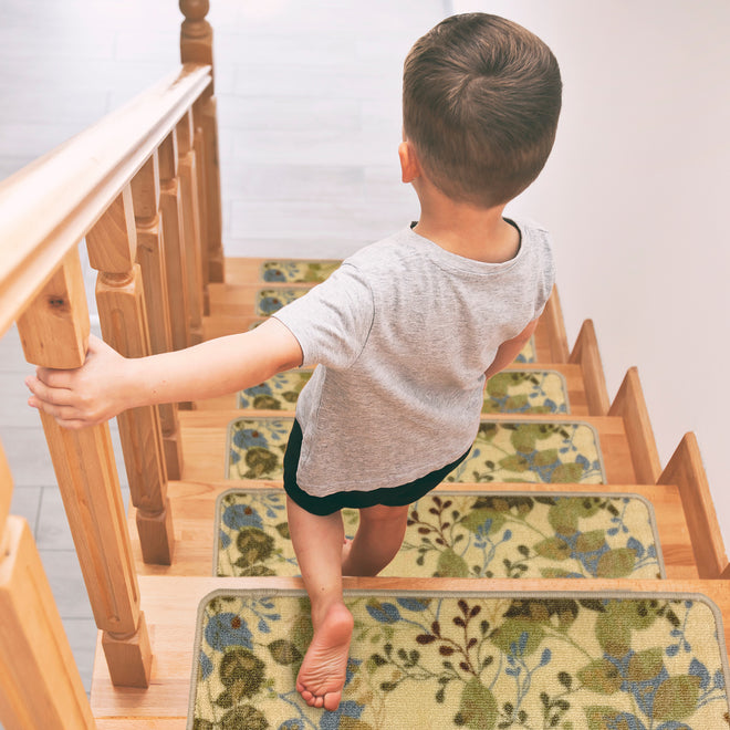 Set of 15 Skid-Resistant Carpet Stair Treads – Botanical Daydream – Golden Beige